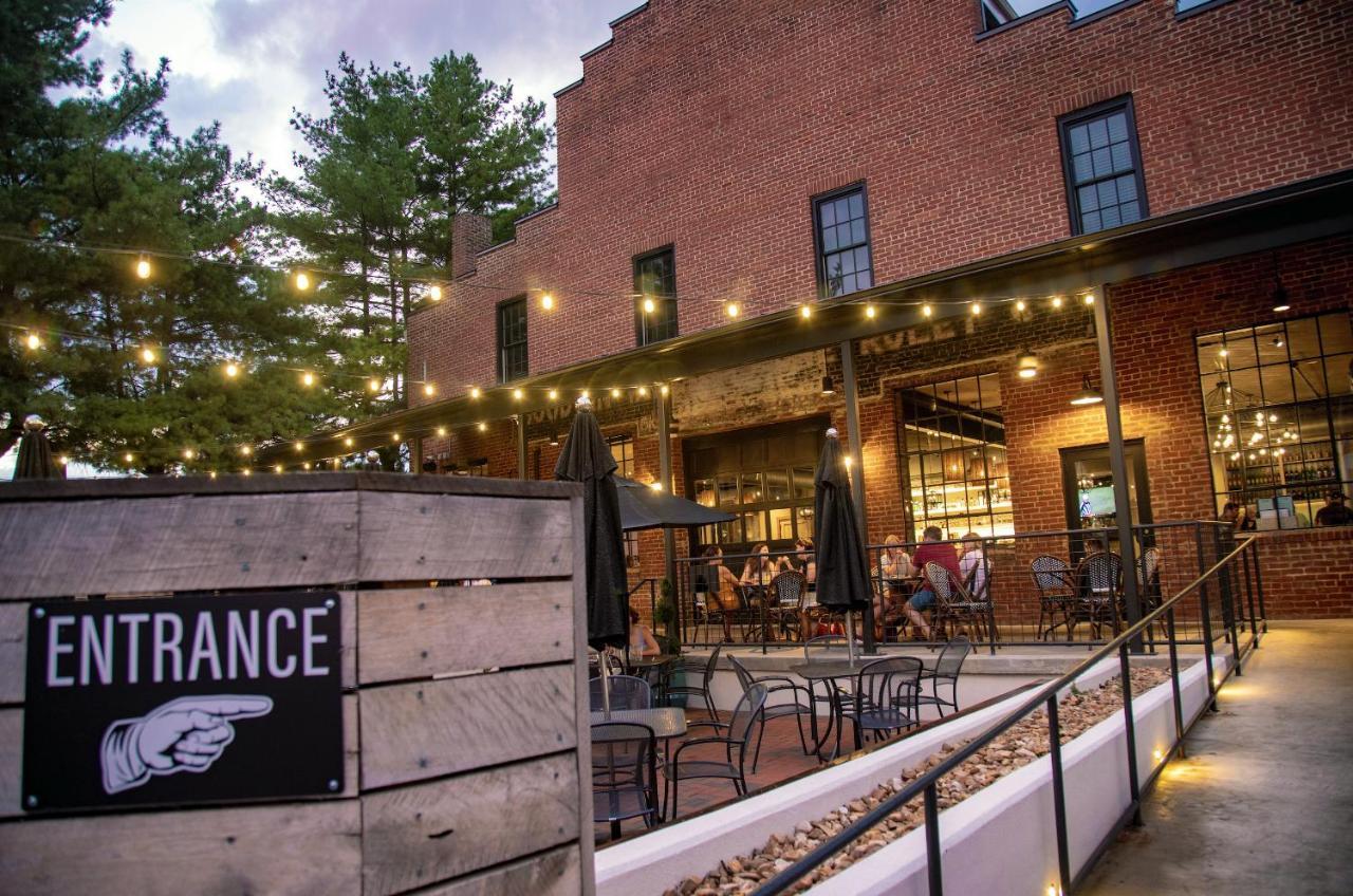 The Lofts At Downtown Salemアパートホテル エクステリア 写真