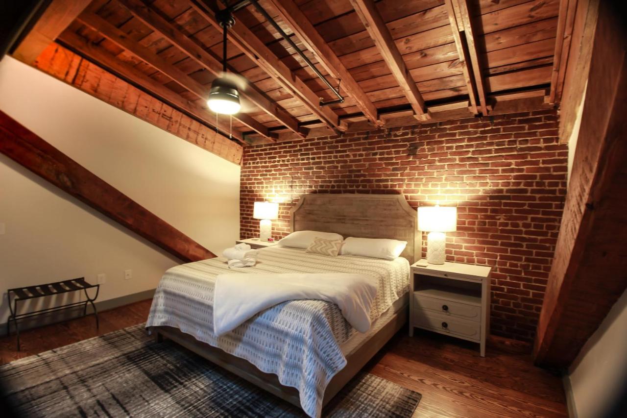 The Lofts At Downtown Salemアパートホテル エクステリア 写真